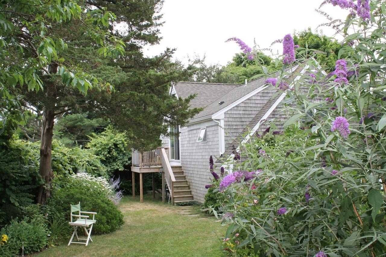 バーンズテーブル Lavender Bay Bed & Breakfast エクステリア 写真